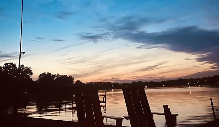 Long Lake Extended-stay Furnished 30-day+ Home - Lake County, IL