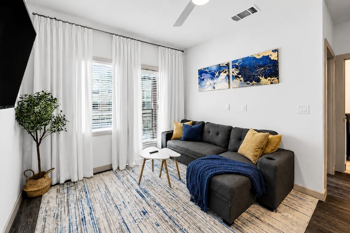 Modern 1br Mckinney | Pool & Parking - 麥金尼