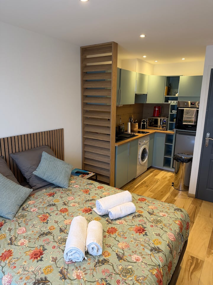 Studio Pour 2 Personnes 19 Mètres Carrés - Cogolin
