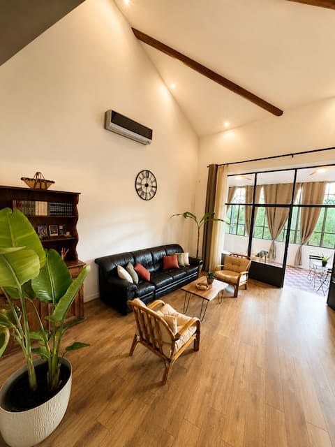 Propriété Airbnb réussie: La Verrière de Provence | Exceptional 120 m² loft à Cavaillon