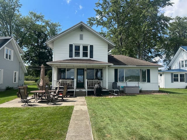Guest favorite listing in Jamestown-Dunkirk-Fredonia