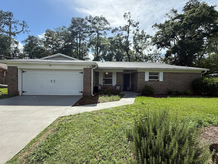 Indianhead Cottage - Tallahassee, FL