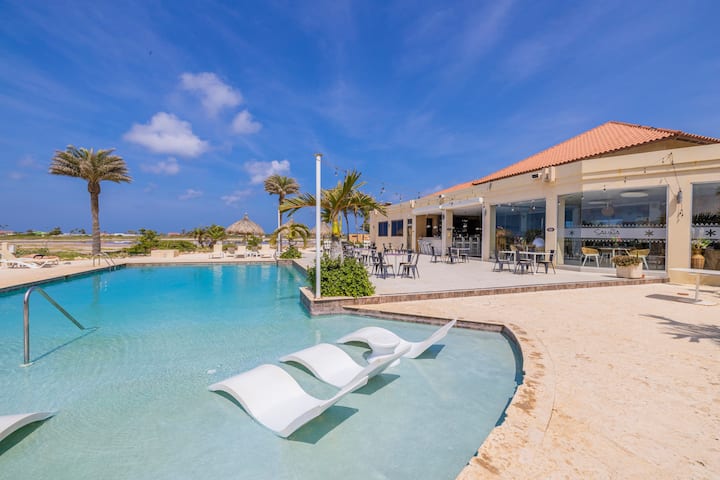 Stylish Gold Coast 1br | Near Beach | Pools & Gym - Aruba