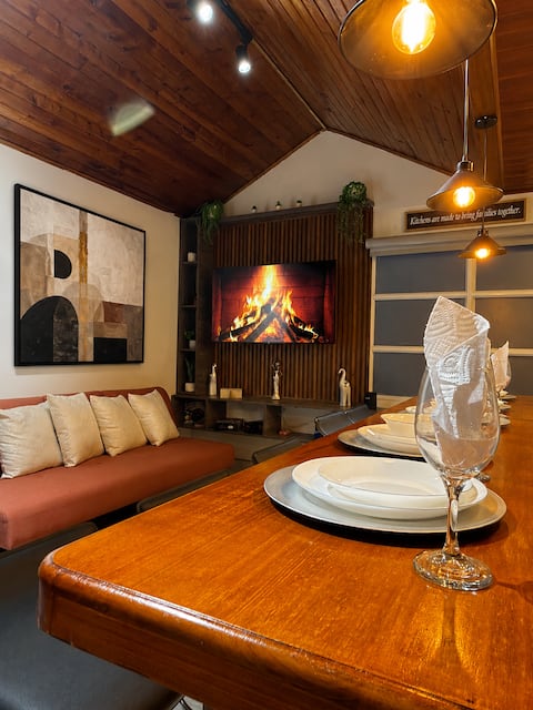  Deluxe loft near El Dorado | Parking