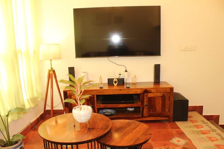 Living room image 12