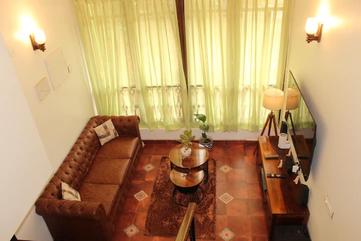 Living room image 8