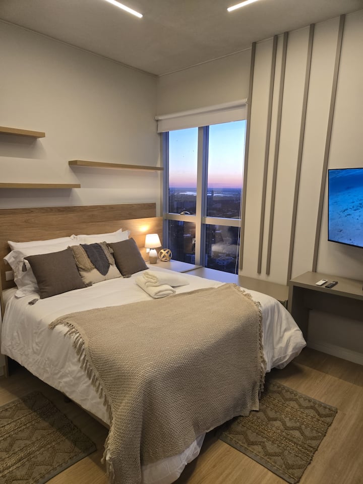 Modern Pad With Amazing Views Of The City - Paraguay