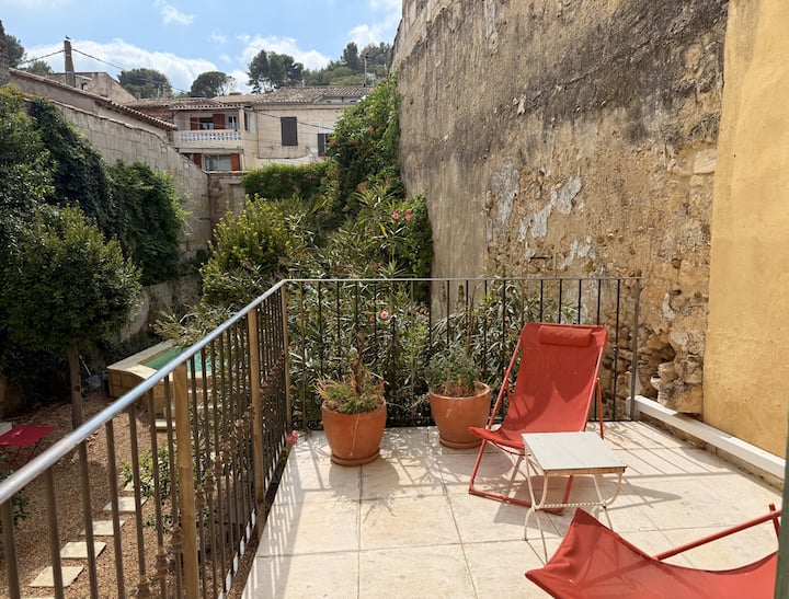 Vue Jardin Et Accès Jardin, Salle De Bain, Wc - 亞爾