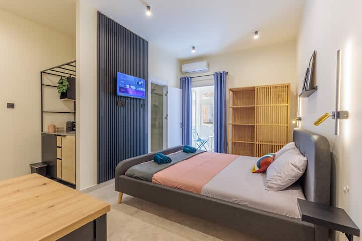 Balcony Studio, Merchant Street - La Valette