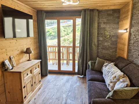 Successful Airbnb property: Le Cerf d'Orres: 2-room apartment for 5 people at the foot of the slopes in Les Orres