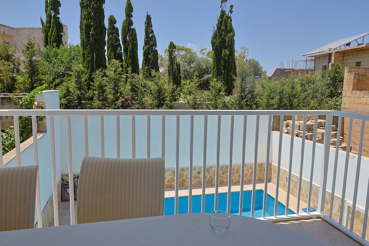 Sunny 3br Qala Apartment, Pool & Balcony, Gozo - Malta