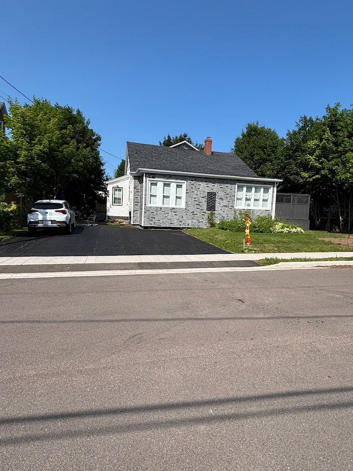 Peaceful Retreat Accommodations - Moncton