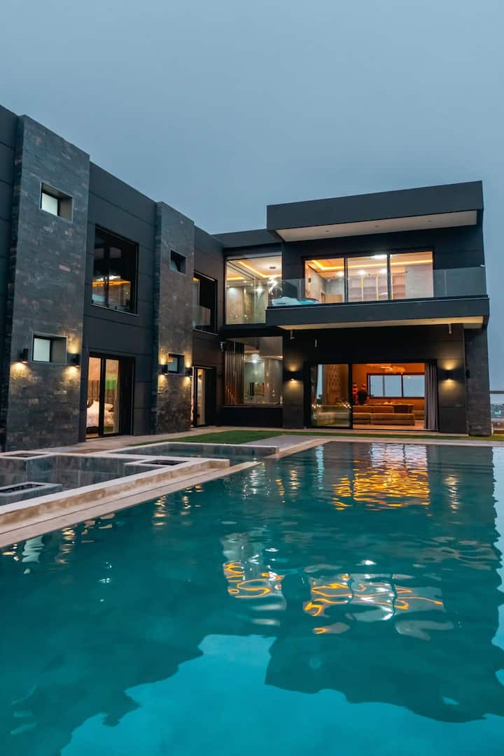 Prestige 9-bedroom Pool Villa & Games Room Tn92035 - Agadir