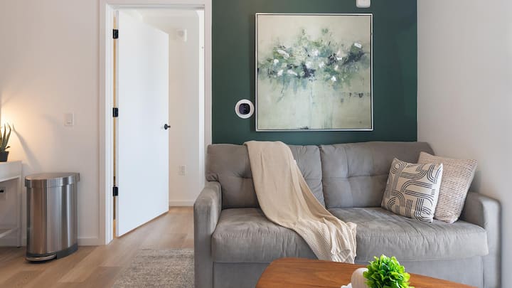 Landing | Beautiful 2bd, Gym, Pool - 溫特帕克