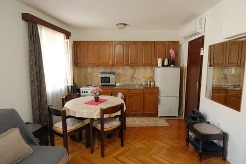 Successful Airbnb property: Antica Apartment - Old Town in Stari Grad