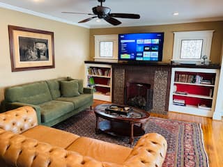 North Buffalo 6 Bed Double with Two Kitchens, photo 1 of 31