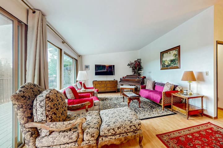 3br Secluded Home Near Downtown W/deck & Grill - 커클랜드