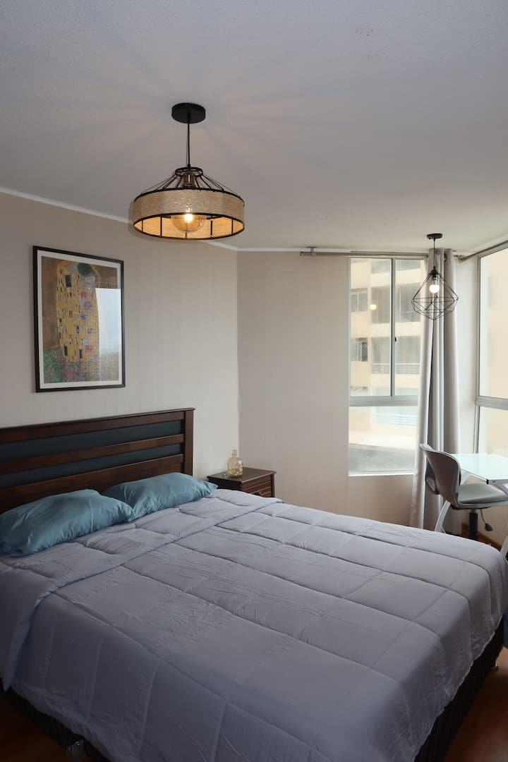 Departamento Hermoso Y Cama Queen | Seguridad 24/7 - 리마
