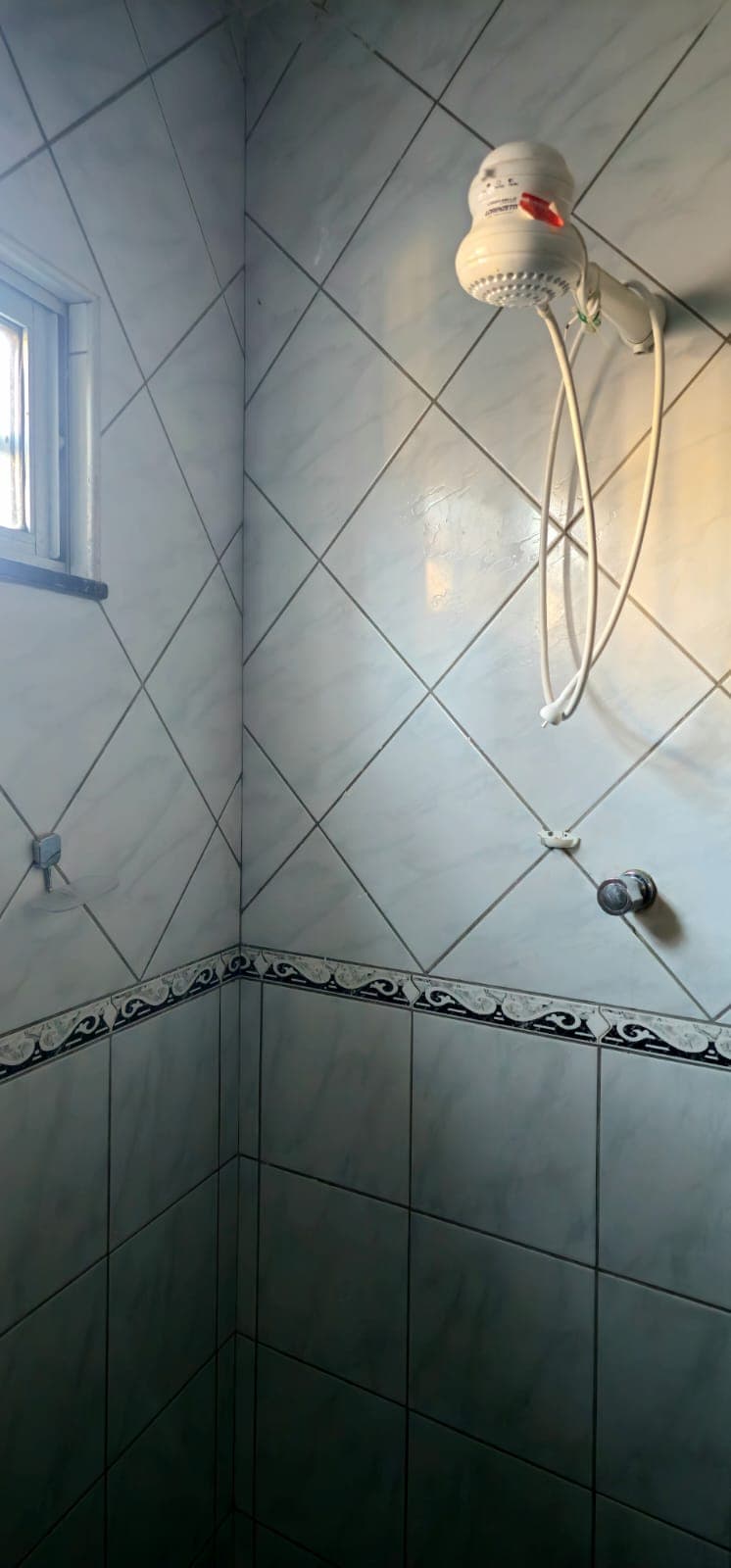 Foto do anúncio de Quarto (suíte independente) em Fortaleza. em Meireles, Fortaleza