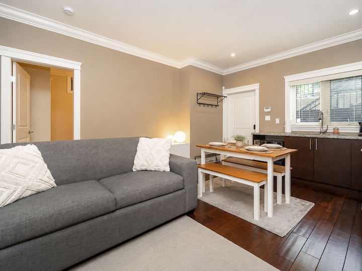 Private 1-bedroom Suite Near Cambie Village - Vancouver