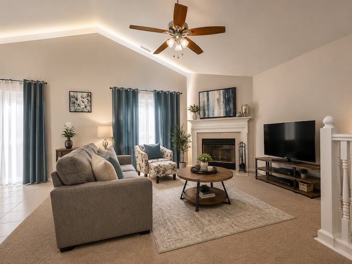 Comfortable Fishers Home - Fishers, IN