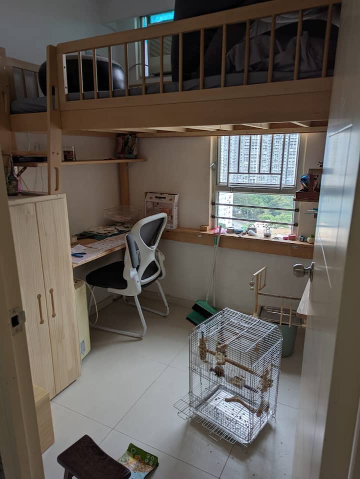 A Cozy Bed Room - Hong Kong