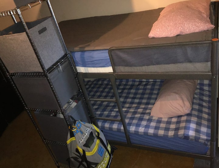 A Bottom Bunk - Hood River, OR