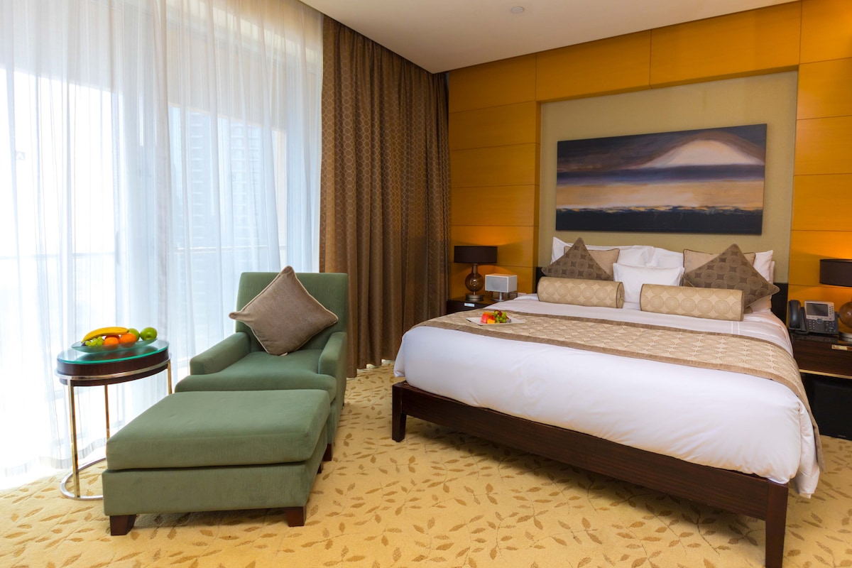 Studio Apartment · Burj Khalifa View 2