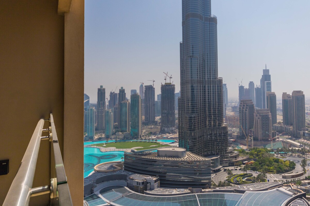 Studio Apartment · Burj Khalifa View 4