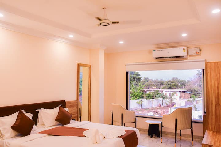 Super Deluxe Room, Mandu's Green Valley Resort - Mandav