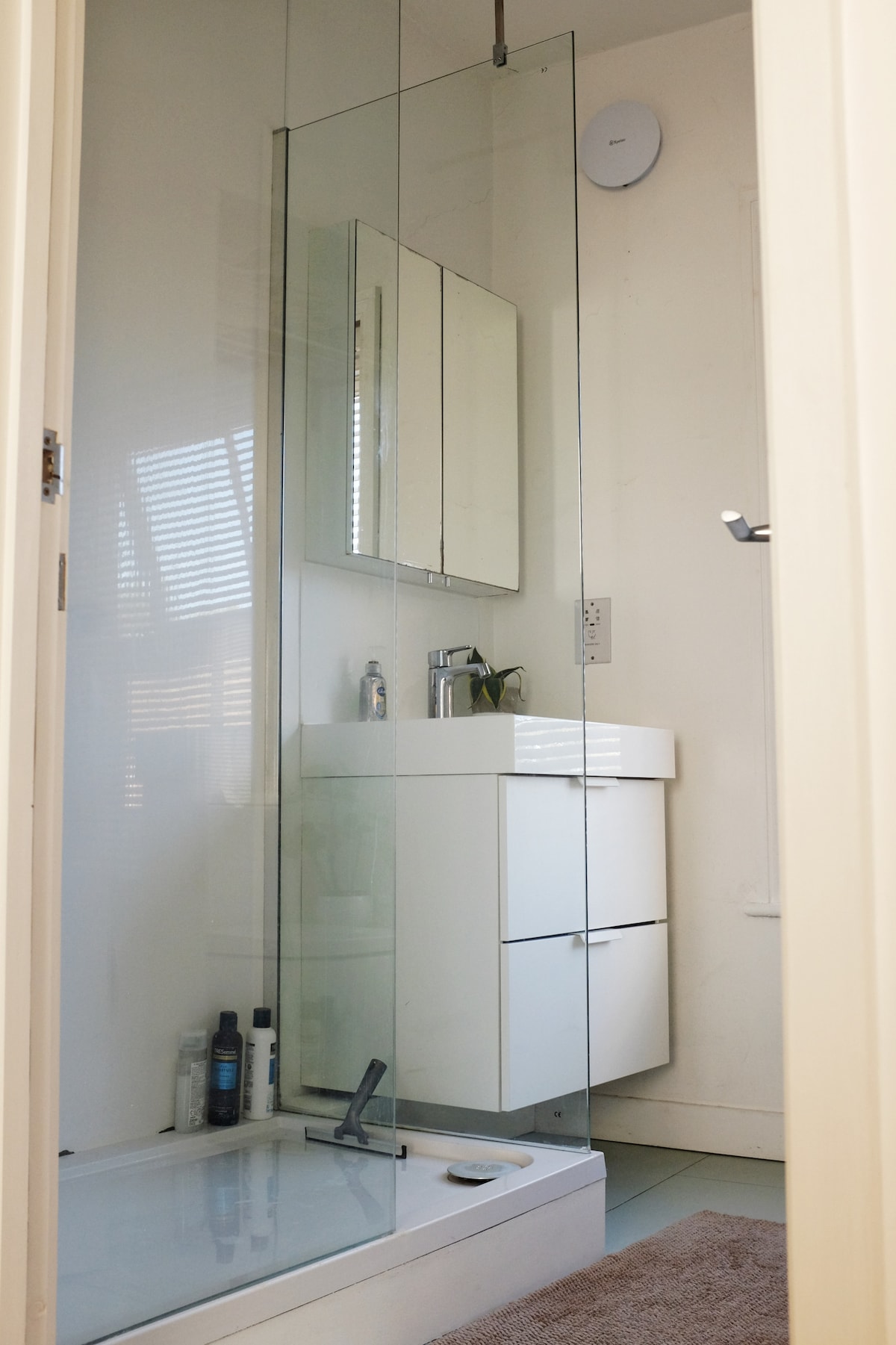 Cosy Flat on Beautiful Historic City Centre Street