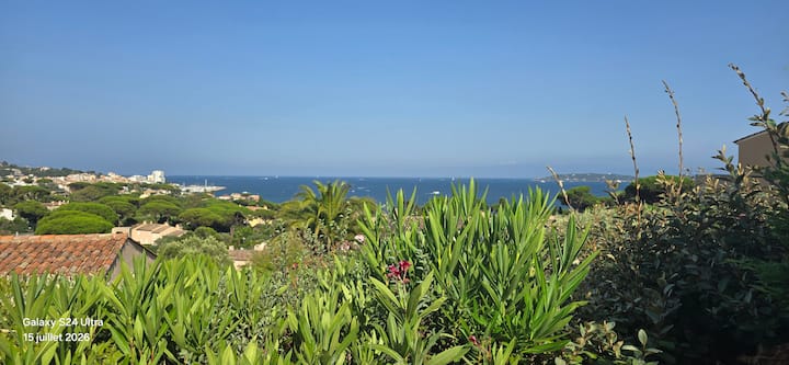 Studio Vue Mer Avec Terrasse Et Piscine Partagée - Sainte-Maxime