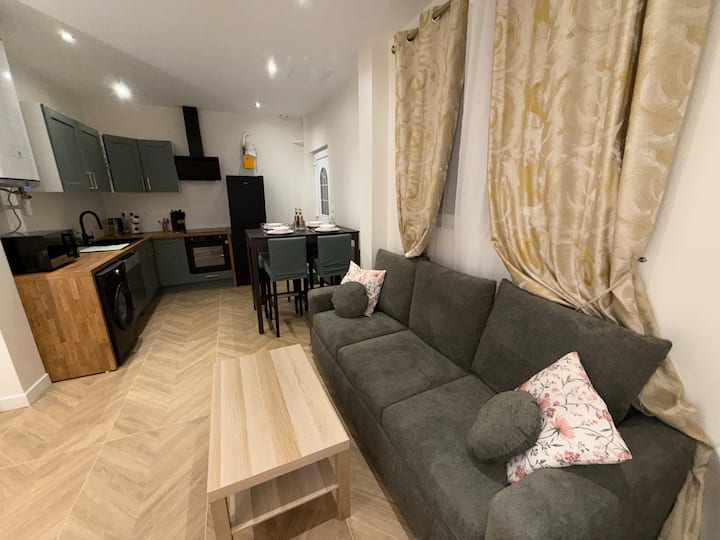 Maison Familiale De Charme Au Cœur De Paris 14 - Paris