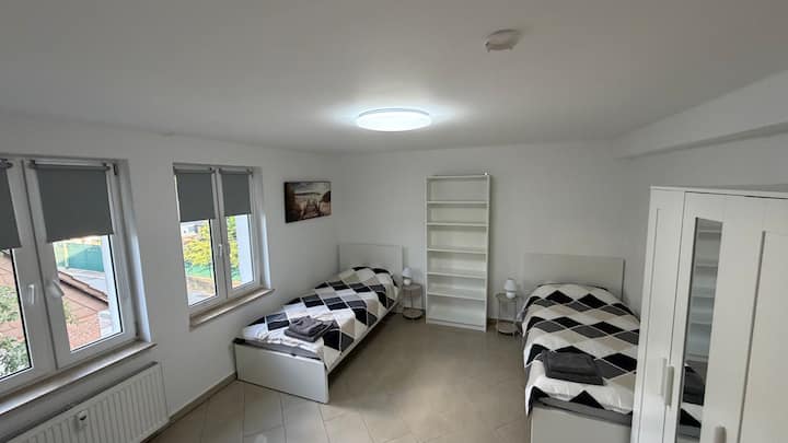Moderne Wohnung Mit 4 Schlafzimmern Für 6 Personen - Herne