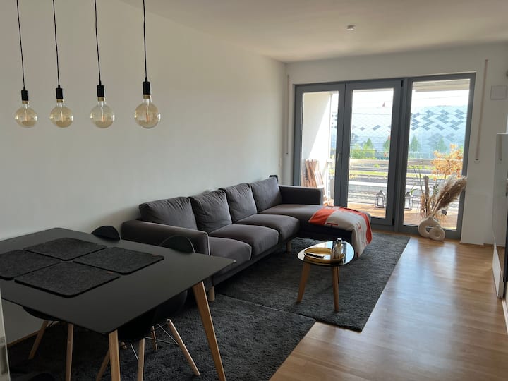 Modernes Apartment Mit Balkon In Pasing - Munique