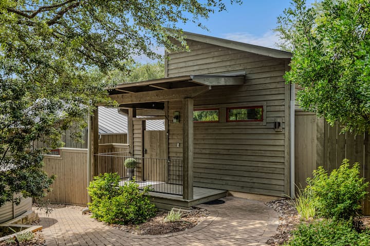 Charming Lakeside Cabin | Bbq Grill | Pickleball - Lakeway, TX
