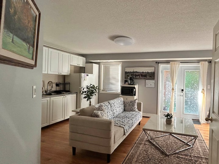 2-story Suite Near Airport W/ King - Toronto