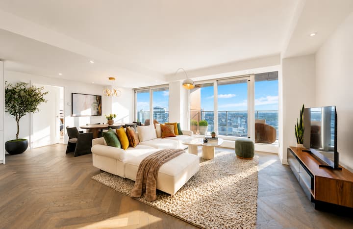 S.132 Luxury Skyline Living - Vancouver