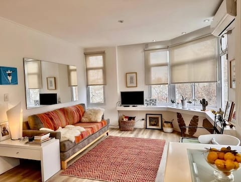 Spacious Bright Apartment in Tourist Area
