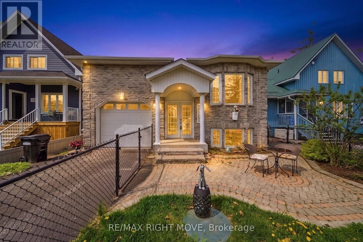 Lakefront Retreat | 4+ Bedrooms | Monthly Rental - 오릴리아