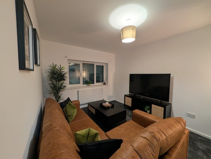 Stylish 6-bed Home Just Near City Centre - Mánchester