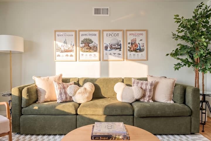 New! Disney Oasis: Foot Massagers, Tech - Anaheim