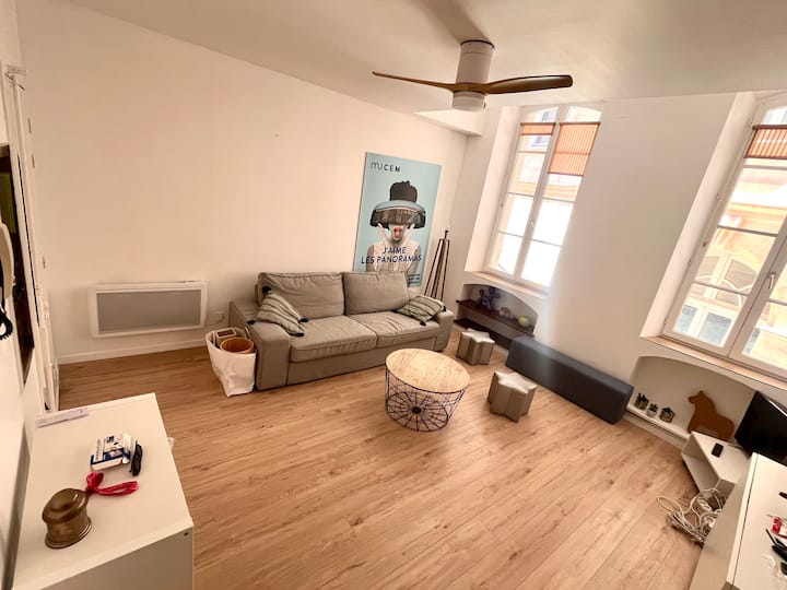Flcbm-panier-vieux Port-calme-duplex De Charme - Marseille