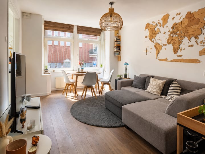 Cosy Travel-themed Home In A Great Amsterdam Spot - Amsterdam