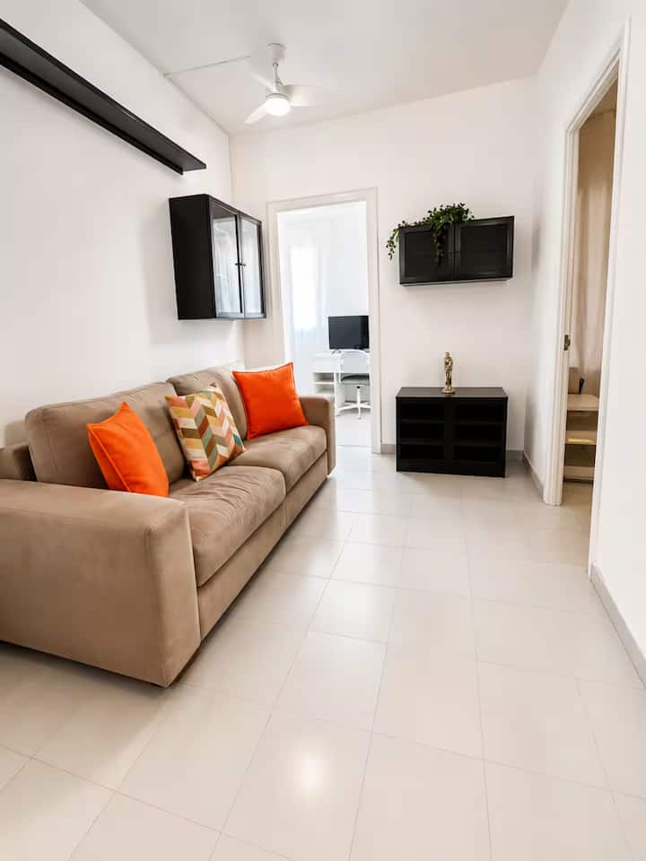 Beautiful And Quiet Apartment In Barcelona City - Barcelona