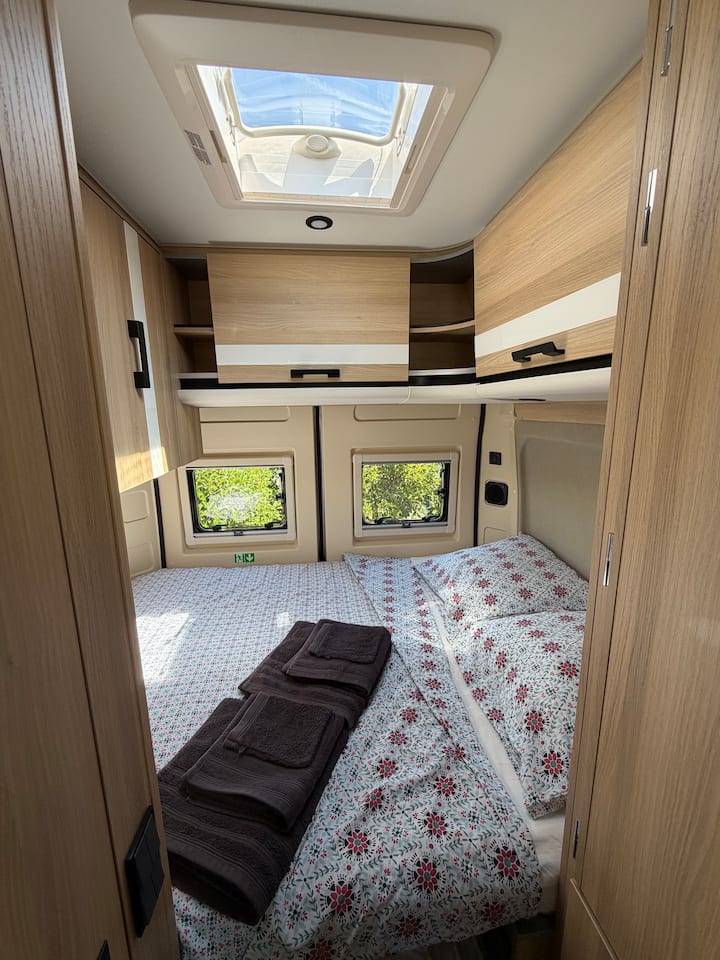 Fourgon Aménagé «&nbsp;Camper Van Xl Saphir&nbsp;» - Poitiers
