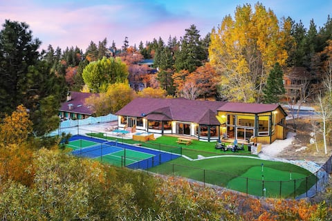 Geronimo Lodge: Private Pickleball Court!