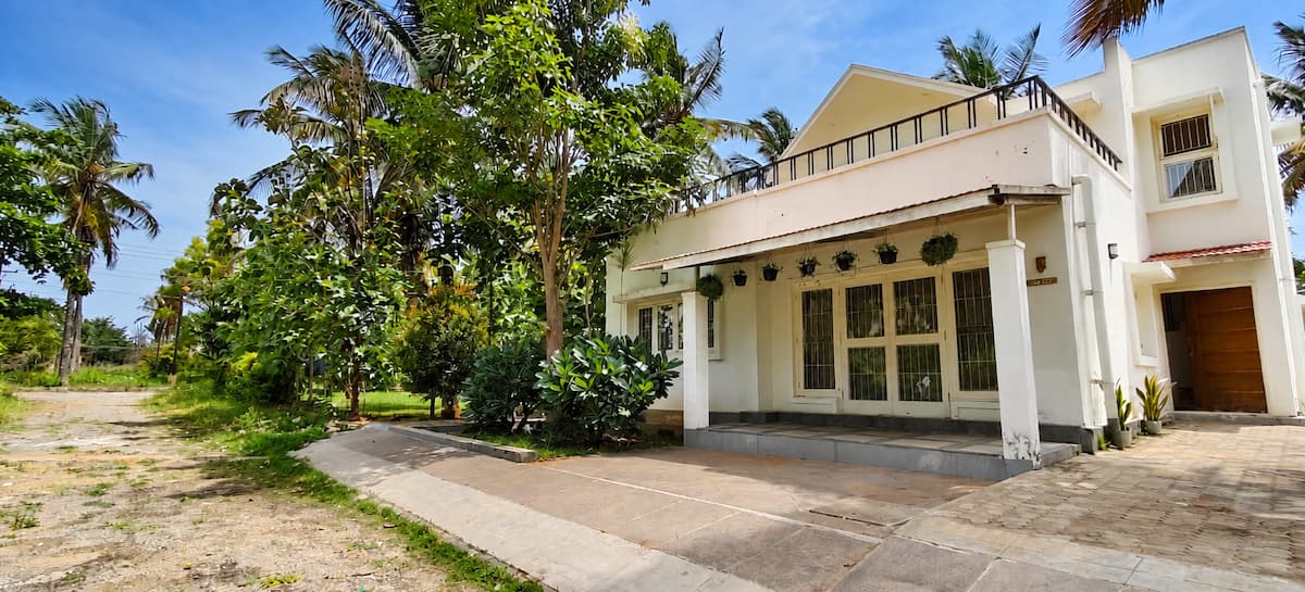 Exterior image 19