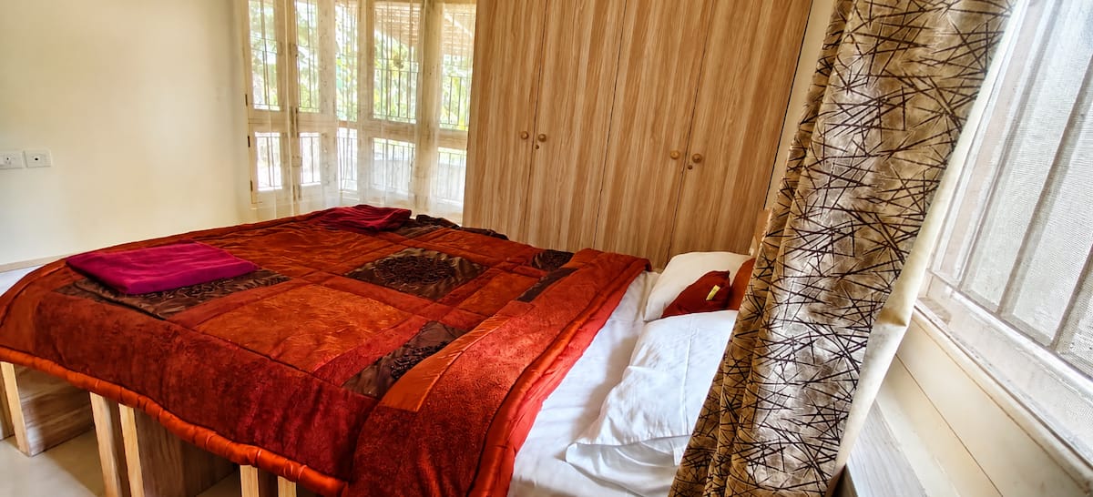 Bedroom 2 image 2