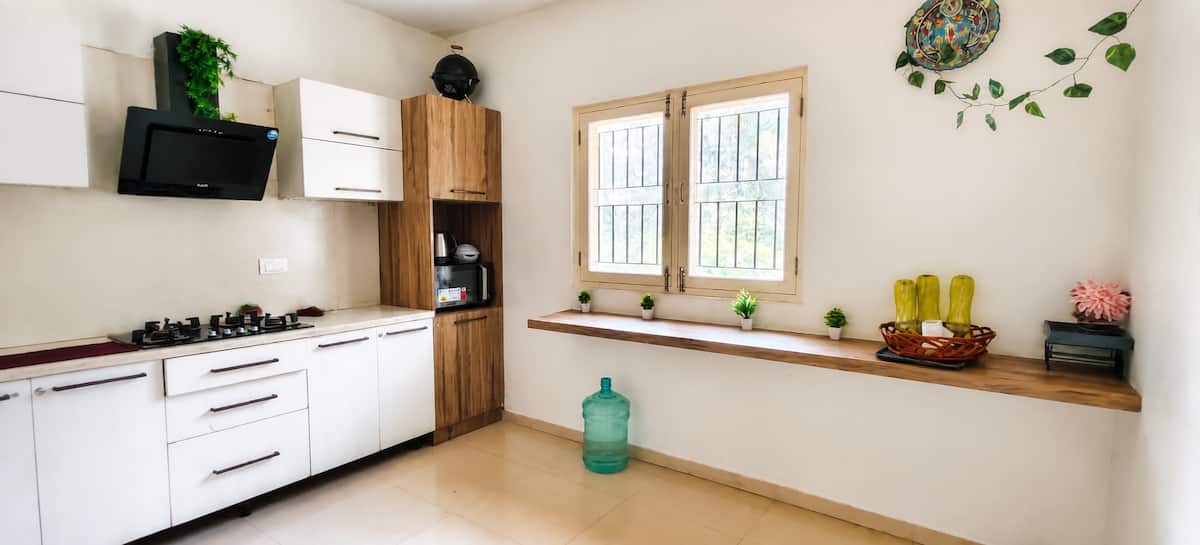 Full kitchen image 7